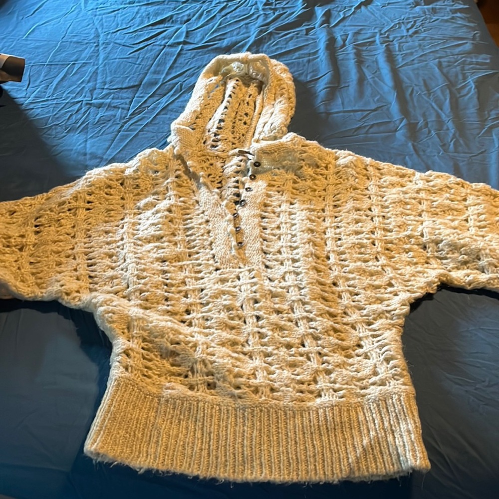 Free People Sweater size medium